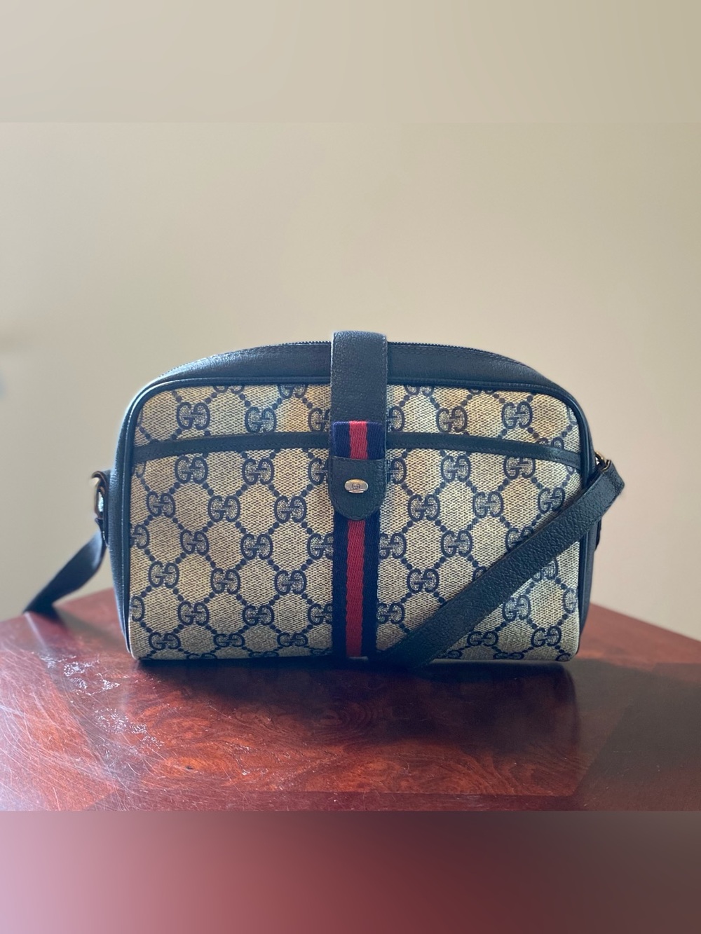 GUCCI - Vintage Gucci GG Supreme Navy Blue Monogram Canvas Crossbody